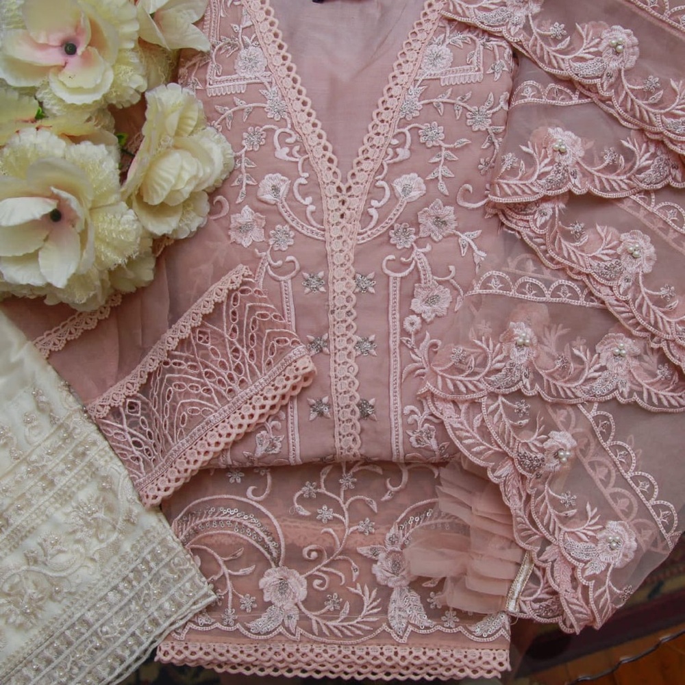 Pakistani suit